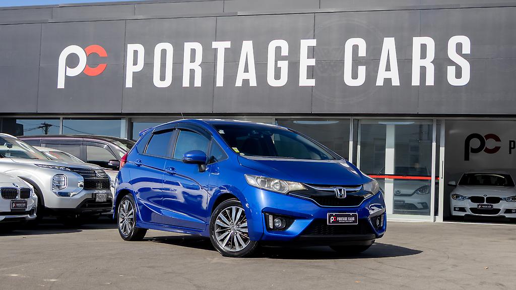 2016 Honda Fit F spec hybrid 7AT Push start image 351155