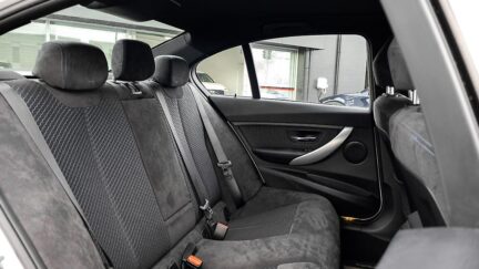 2013 BMW 320i M sports 8AT image 348671
