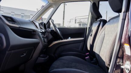 2015 Suzuki Solio Bandit J spec Push start Heated seats image 350284