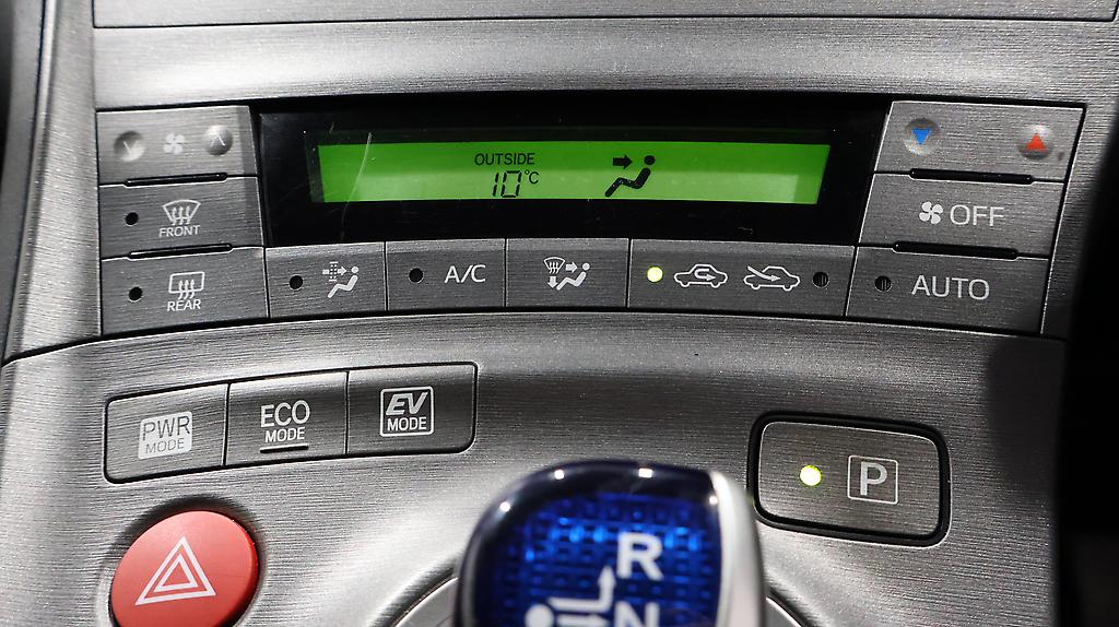 2013 Toyota Prius S Model image 350498