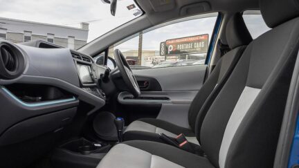 2013 Toyota Aqua G spec  Heated seats, Push start image 348335
