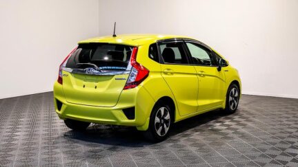 2016 Honda Fit Hybrid L Package image 349137
