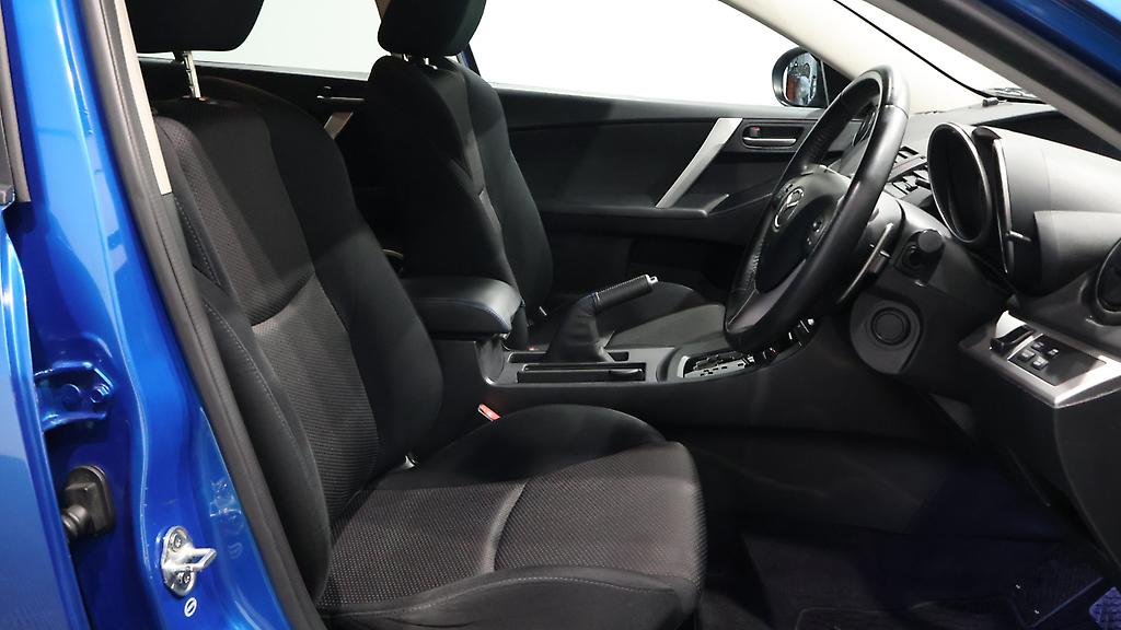 2012 Mazda Axela Sports 20S Skyactiv image 348140