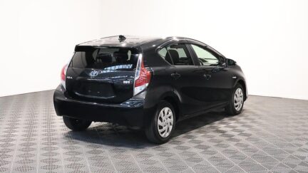 2015 Toyota Aqua S Model + Heated Seats image 347815