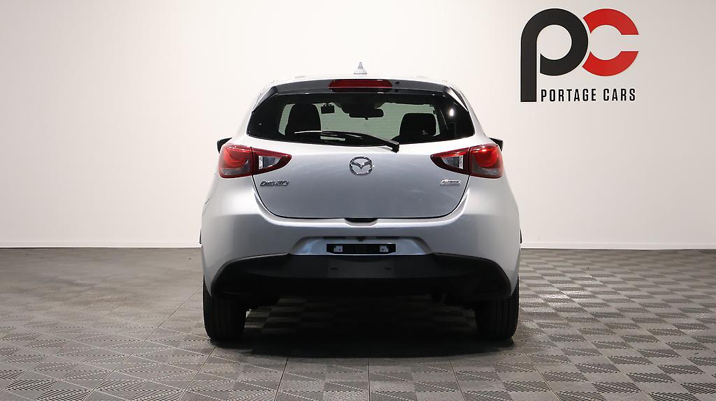 2017 Mazda Demio 13S, Reverse Camera + Push Button Start image 348448