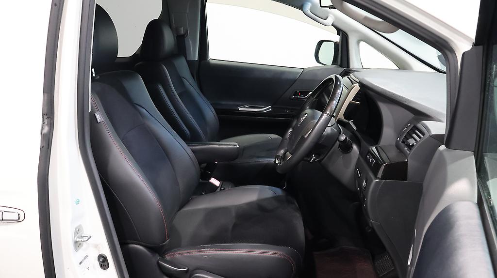2013 Toyota Vellfire 2.4Z Golden Eyes image 347625