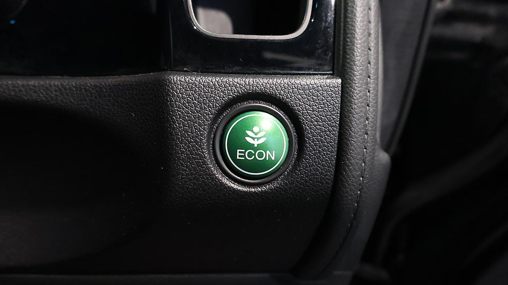 2015 Honda Shuttle Hybrid Navi Limited image 351702