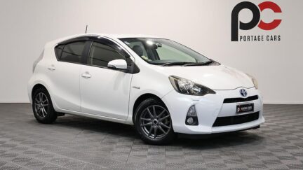 2012 Toyota Aqua S Model + Reverse Camera image 346389