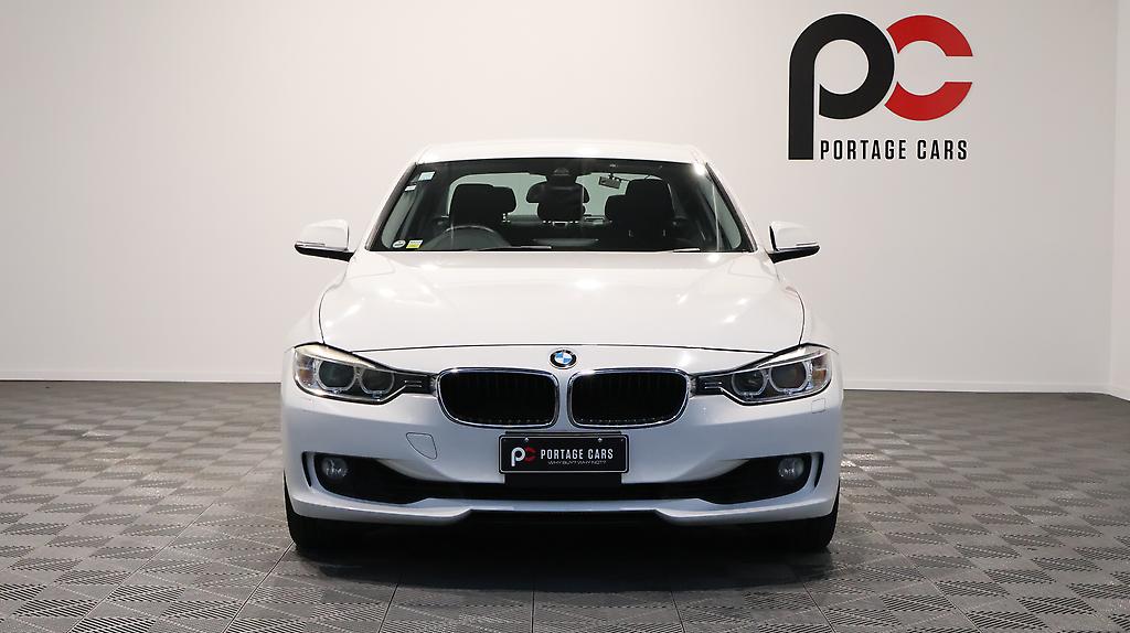 2013 BMW 320i Cruise Control + Reverse Camera image 349004