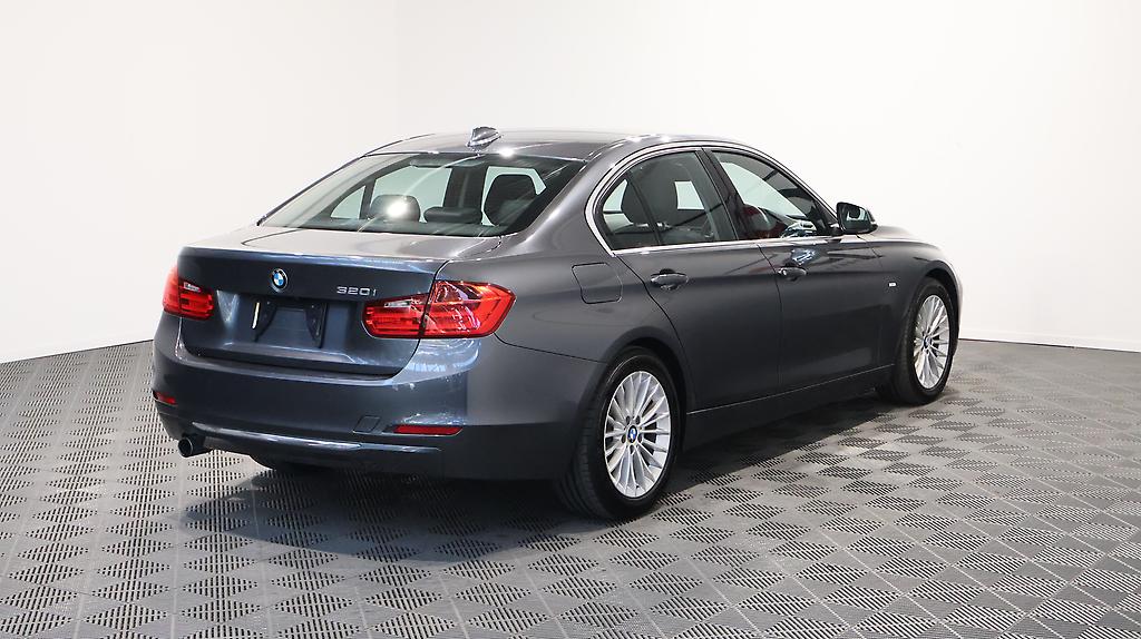 2013 BMW 320i Luxury image 349606