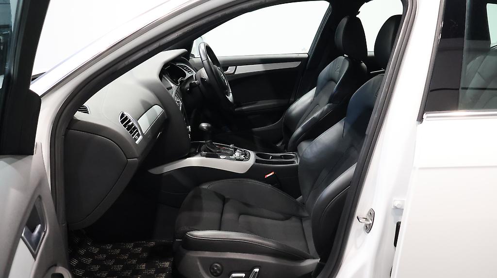 2012 Audi A4 Avant 2.0 TFSI S-Line Package image 347664