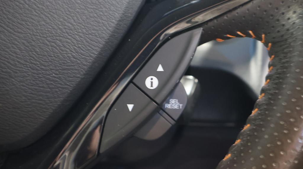 2013 Honda Fit Shuttle Hybrid Smart Selection image 349690