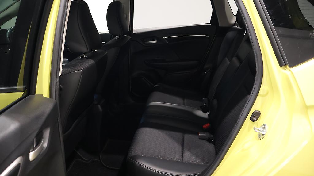 2016 Honda Fit Hybrid L Package image 349141