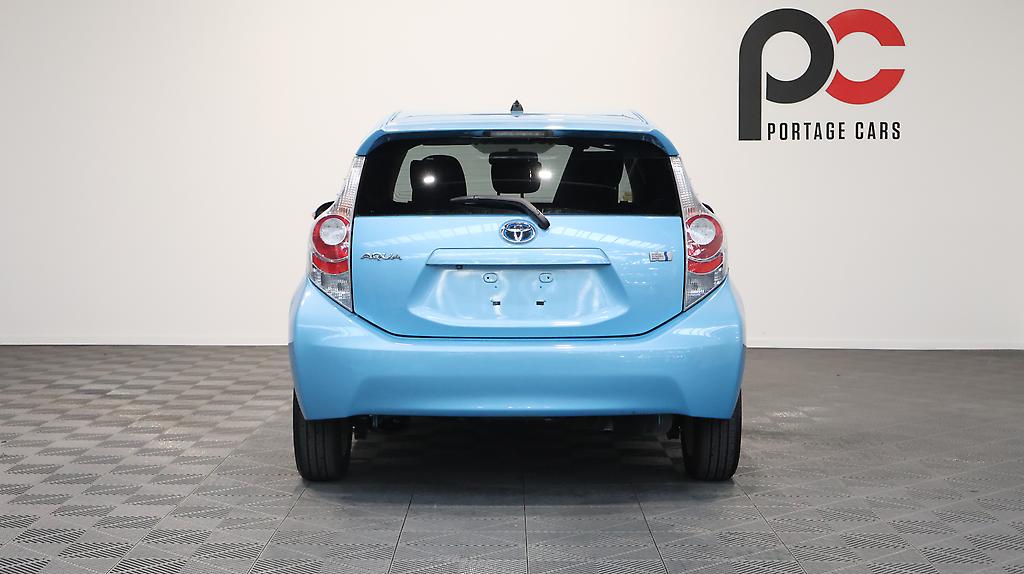 2013 Toyota Aqua S Model, Push Start, Reverse Camera image 348601
