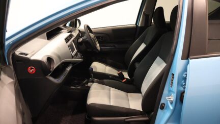 2013 Toyota Aqua S Model, Push Start, Reverse Camera image 348603