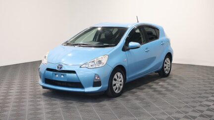 2013 Toyota Aqua S Model, Push Start, Reverse Camera image 349699