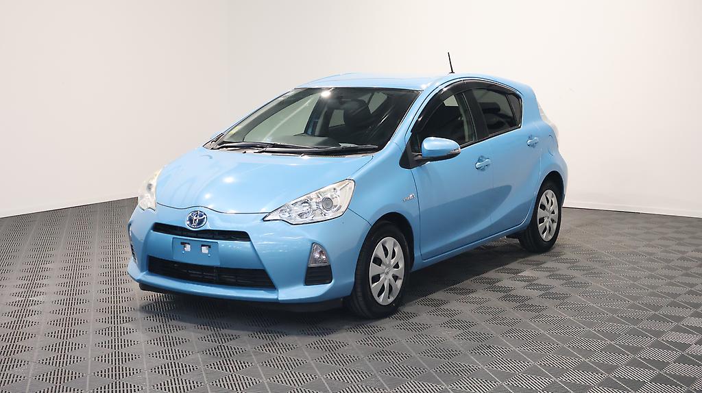 2013 Toyota Aqua S Model, Push Start, Reverse Camera image 349699