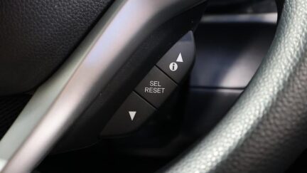 2015 Honda Shuttle Hybrid Navi Limited image 351704