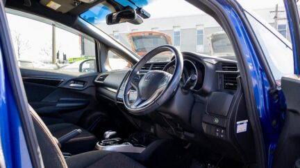 2016 Honda Fit F spec hybrid 7AT Push start image 351166