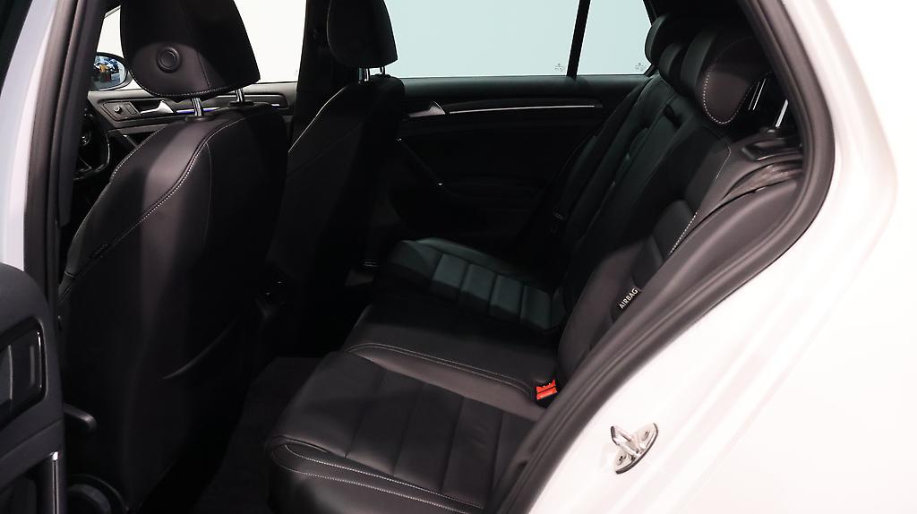 2016 Volkswagen Golf R AWD image 347530