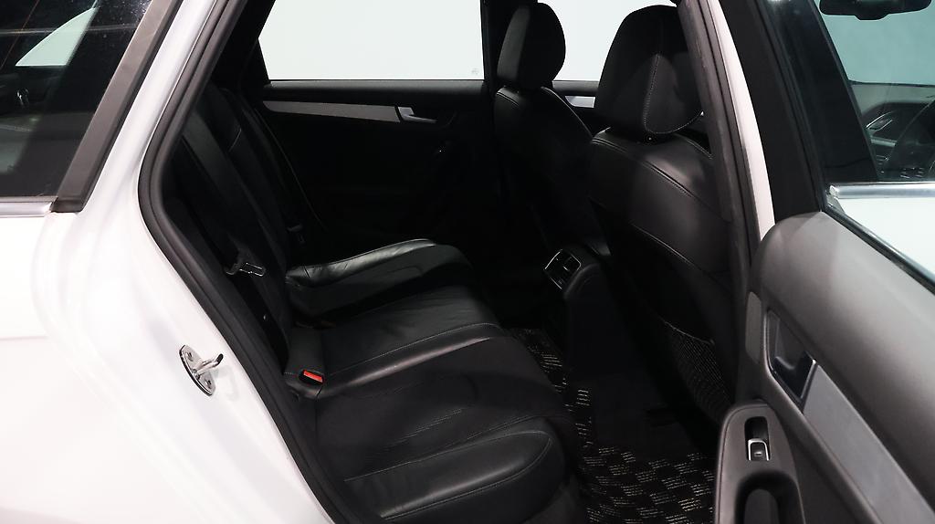 2012 Audi A4 Avant 2.0 TFSI S-Line Package image 347669