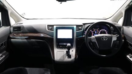 2012 Toyota Vellfire 2.4Z, 8 Seater, Reverse Camera image 349459