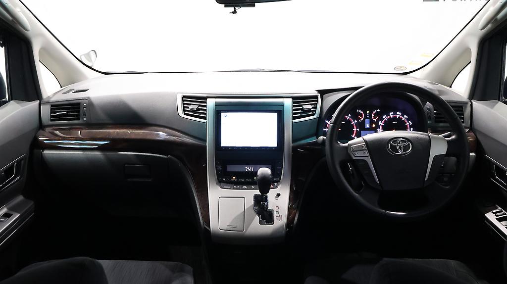 2012 Toyota Vellfire 2.4Z, 8 Seater, Reverse Camera image 349459