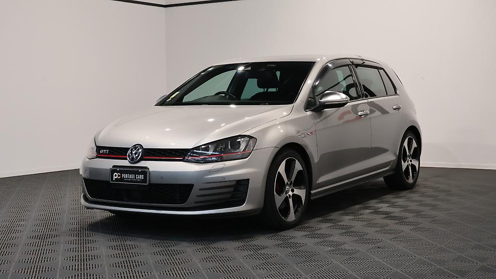 2015 Volkswagen Golf GTI Low KMs image 348191