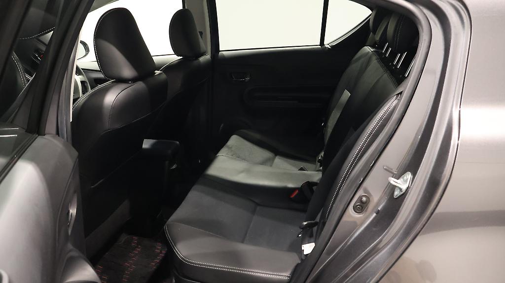 2013 Toyota Aqua Hybrid Black Soft Leather Selection, Push Start image 348868