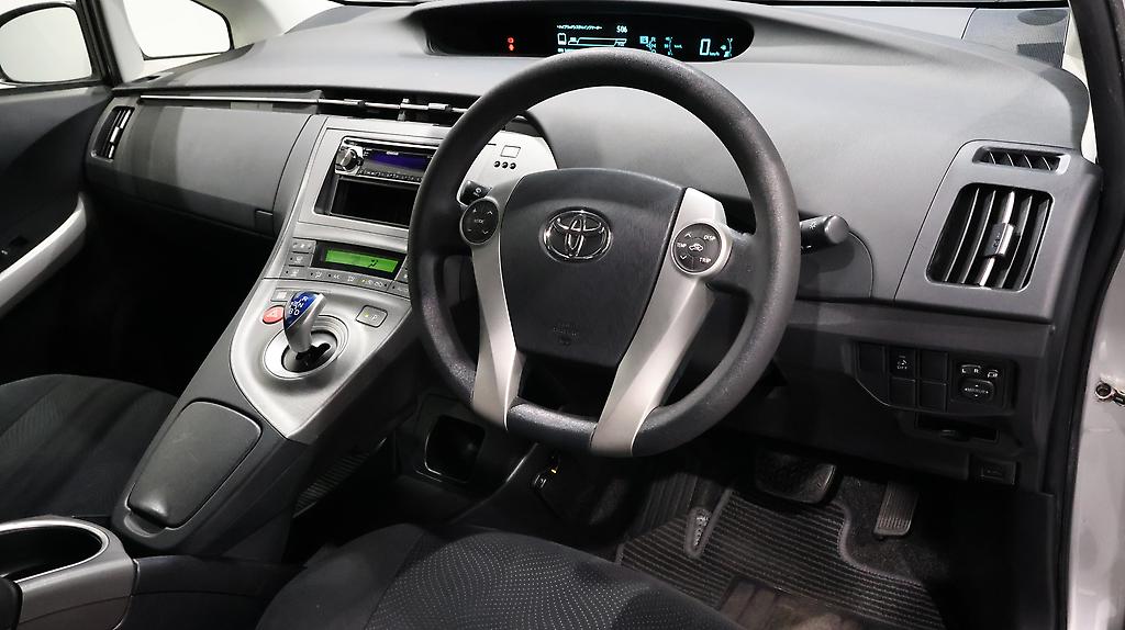 2013 Toyota Prius S Model image 350496