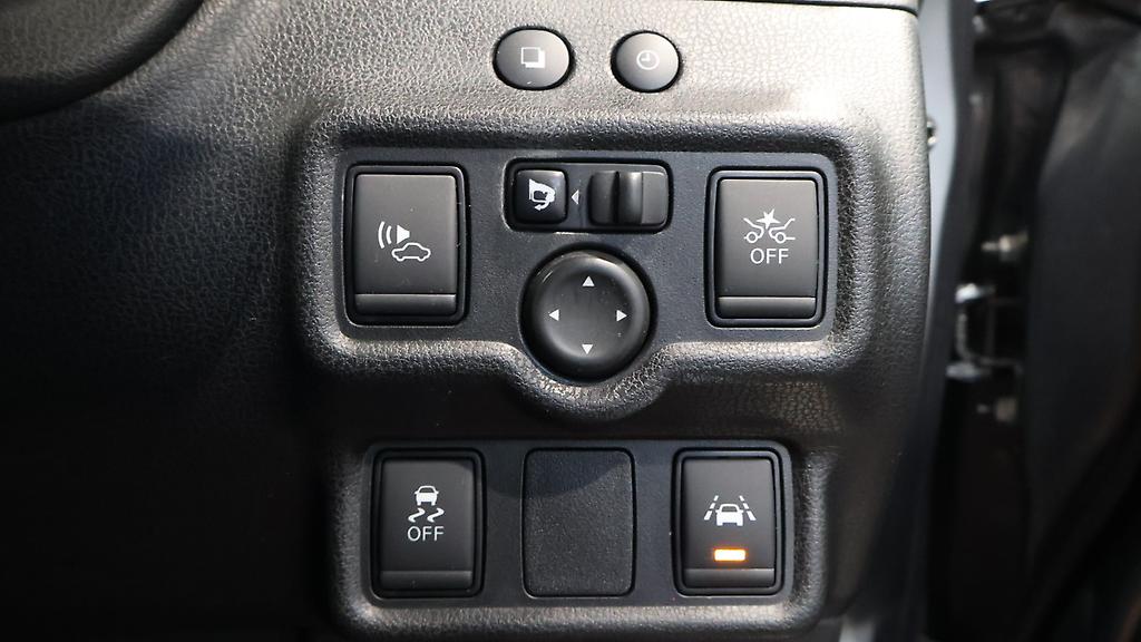 2017 Nissan Note E Power Medalist image 347134