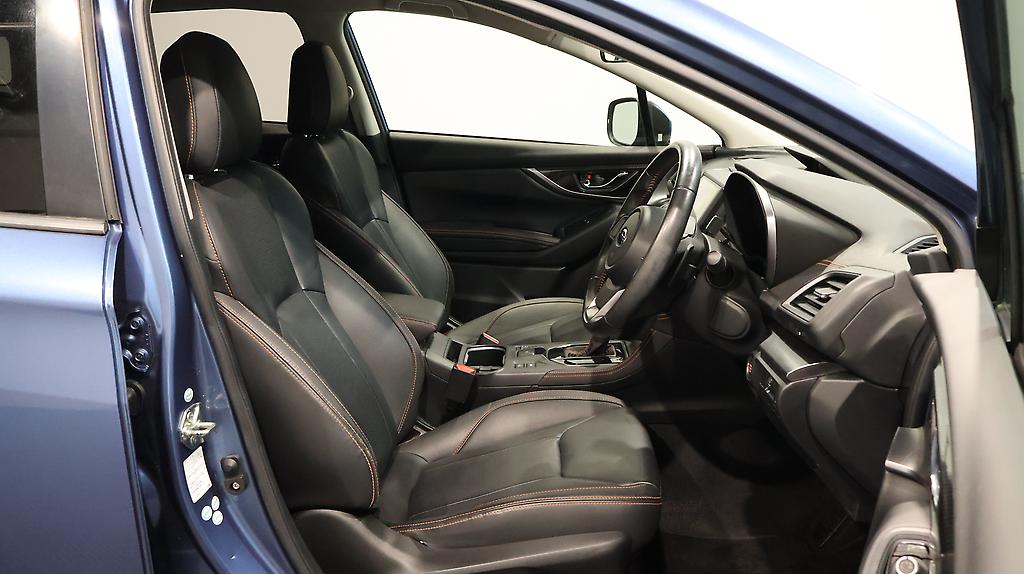 2017 Subaru XV 2.0i-L Eyesight Black Leather AWD image 346333