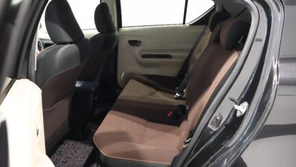 2013 Toyota Aqua G Model + Heated Seats image 347645