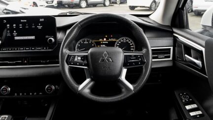 2022 Mitsubishi Outlander LS 2.5P/4WD/NZ NEW image 350178
