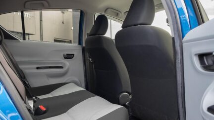 2013 Toyota Aqua G spec  Heated seats, Push start image 348328