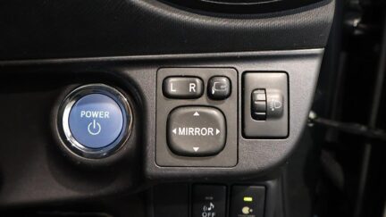 2013 Toyota Aqua G Model + Heated Seats image 347654