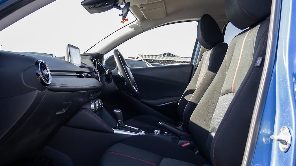 2016 Mazda Demio 13S Heated seats, image 346575