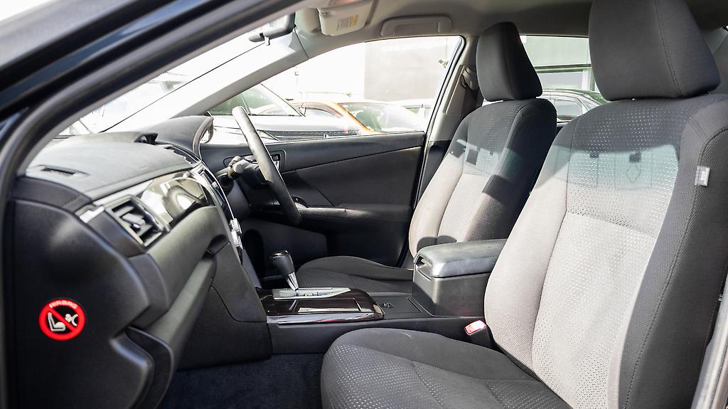 2012 Toyota Camry G-Package hybrid image 351876
