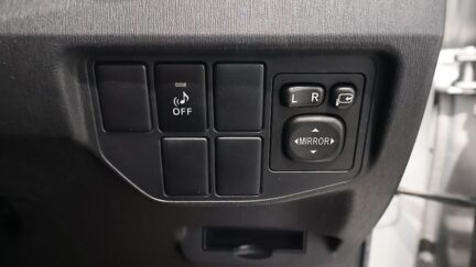2013 Toyota Prius S Model image 350500