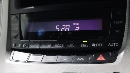 2012 Toyota Alphard 240S image 352155