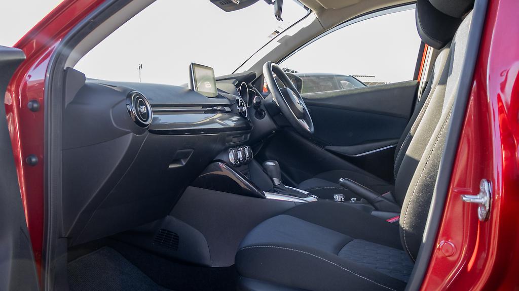 2015 Mazda Demio 13S 6AT skyactiv, push start image 351192