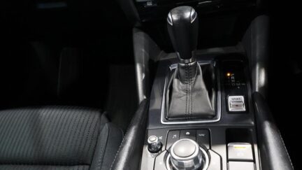 2015 Mazda Atenza 20S with Cruise Control and reverse Camera image 347190