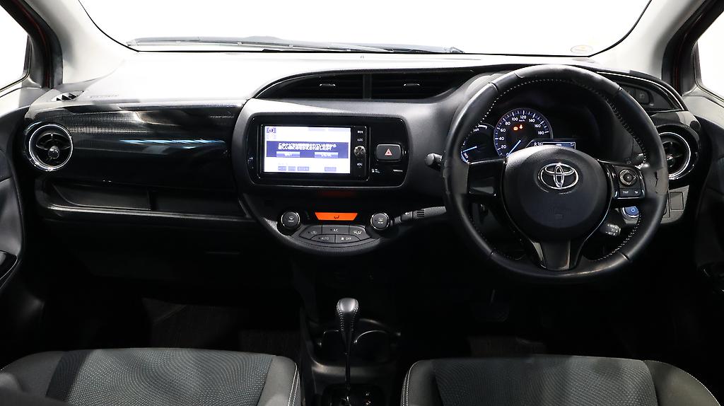 2017 Toyota Vitz Hybrid U Sport Package image 346794