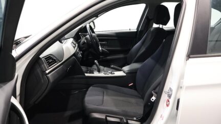 2013 BMW 320i 320i SE image 346882