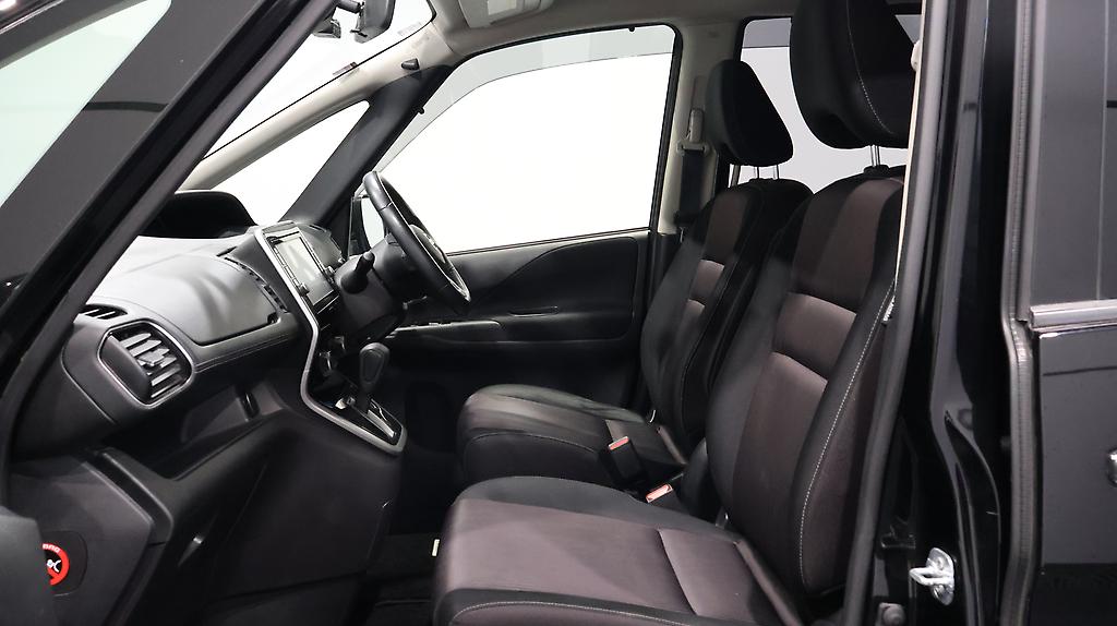 2017 Nissan Serena Hybrid Highway Star V-Selection image 348494