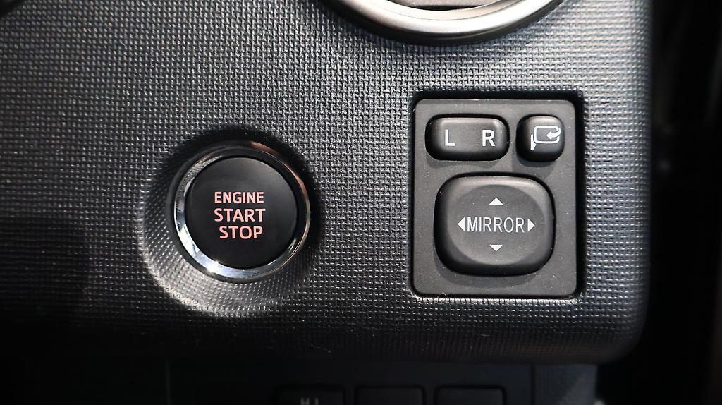 2014 Toyota Spade G Model, Push Start image 350597