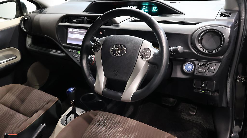 2013 Toyota Aqua S Model, Push Start, Reverse Camera image 348586