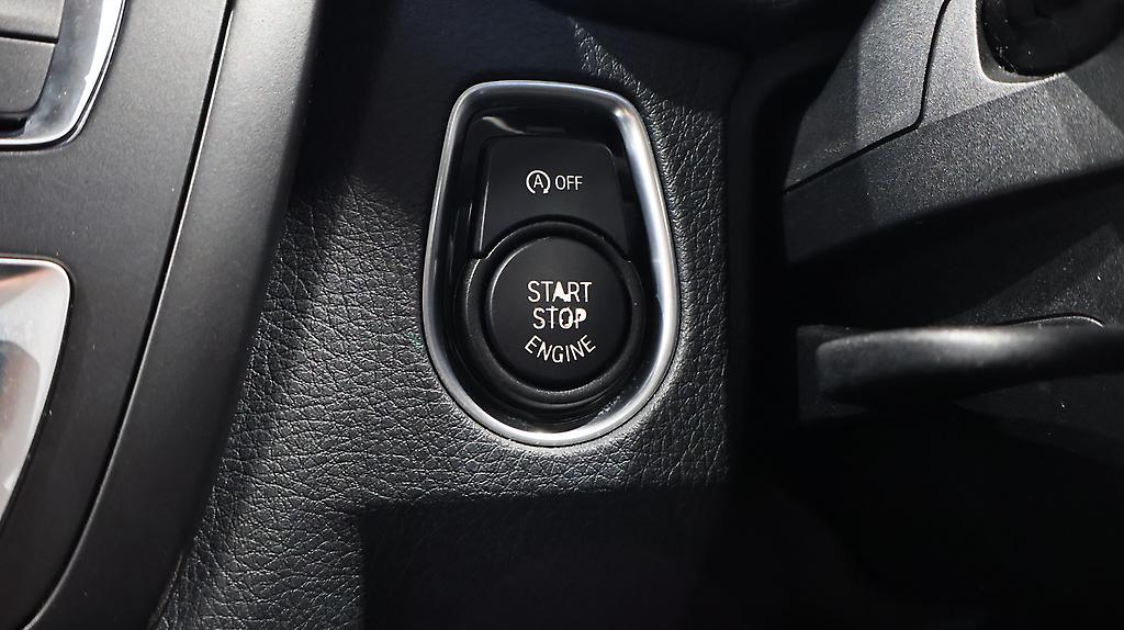 2012 BMW 320i M Sports, Low KMS! image 349498