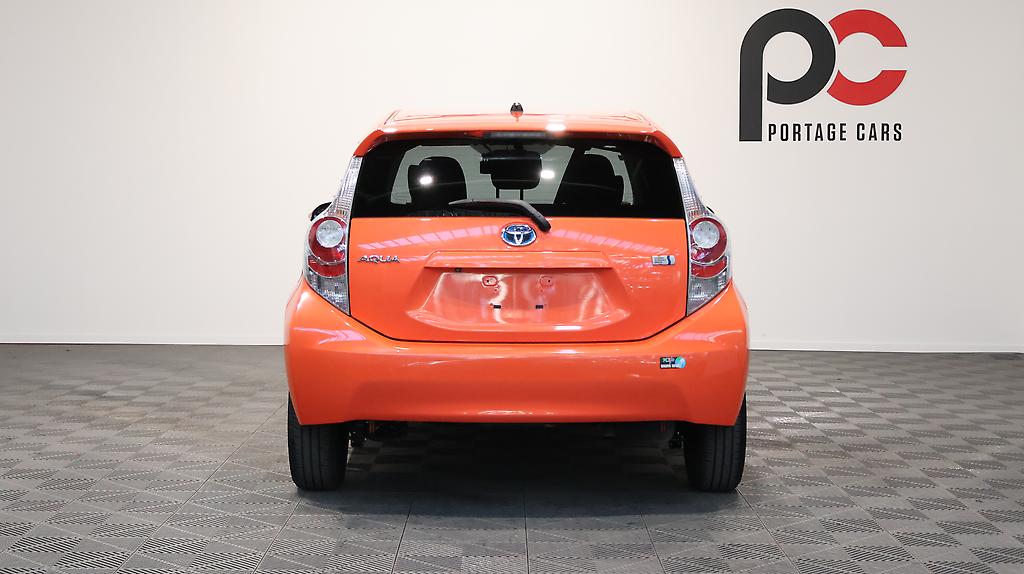 2012 Toyota Aqua G Model, Push Start, Heated Seats, Reverse Camera image 349549