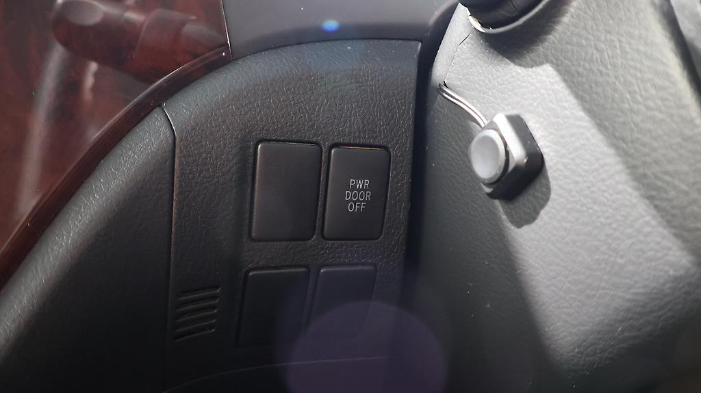2012 Toyota Alphard 240S image 352160